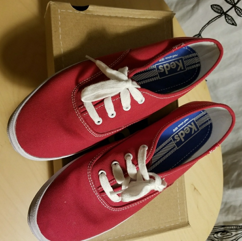 Red Keds Sneakers